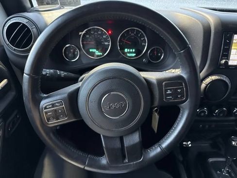 Used 2018 Jeep Wrangler Unlimited Sport AWD/4WD image 9