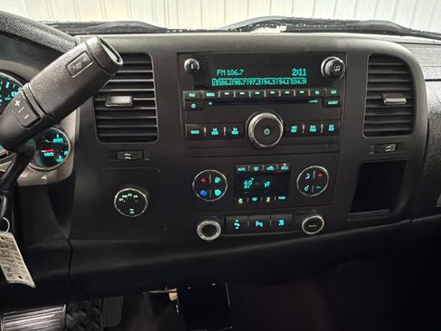 Used 2011 GMC Sierra 1500 SLE w/ Power Tech Package AWD/4WD image 25