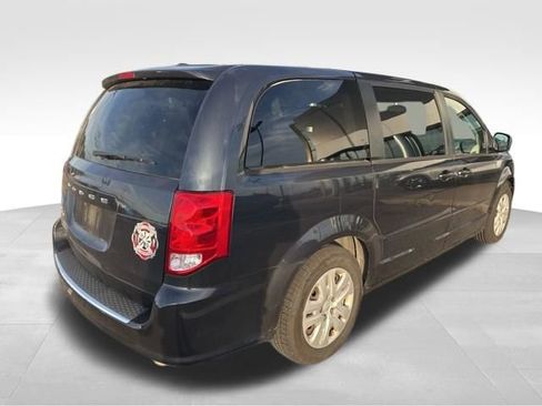 Used 2014 Dodge Grand Caravan SE w/ Quick Order Package 29E SE FWD image 3
