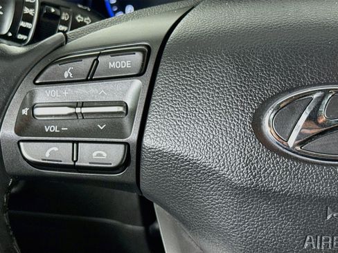Used 2020 Hyundai Kona Limited AWD/4WD image 11
