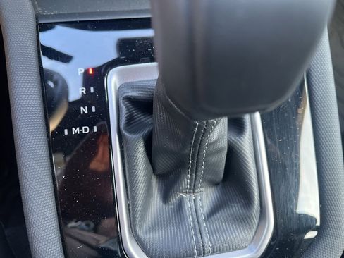 Certified 2025 Subaru Forester Limited image 17