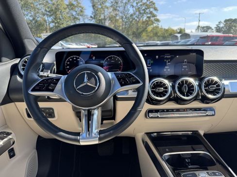 Certified 2025 Mercedes-Benz GLB 250 image 19