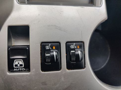 Used 2018 Toyota 4Runner SR5 Premium image 34