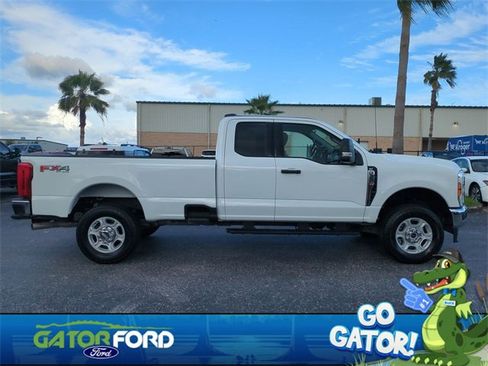 Used 2025 Ford F350 XLT w/ FX4 Off-Road Package image 4