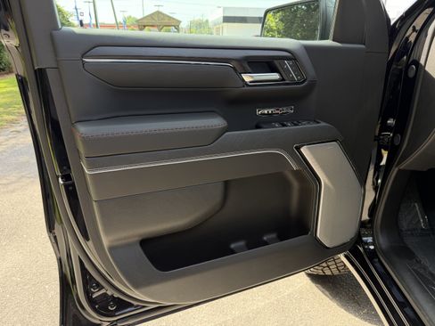New 2026 GMC Sierra 1500 AT4X AWD/4WD image 18
