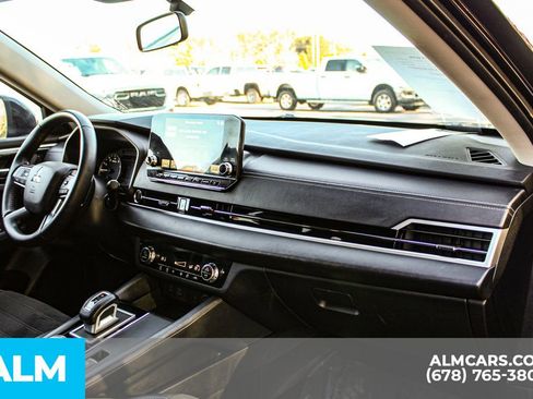Used 2024 Mitsubishi Outlander SE image 25