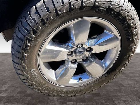Used 2019 RAM 1500 Tradesman w/ Tradesman SXT Package RWD image 5
