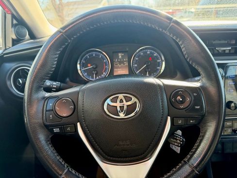 Used 2017 Toyota Corolla SE w/ Carpet Mat Package (TMS) FWD image 27