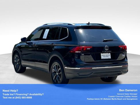 Used 2023 Volkswagen Tiguan SE AWD/4WD image 14