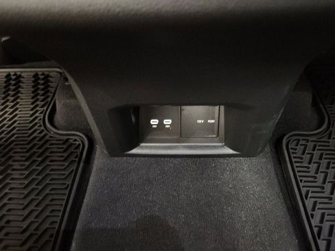 Certified 2023 Volkswagen Atlas SE w/ Panoramic Sunroof Package FWD image 33