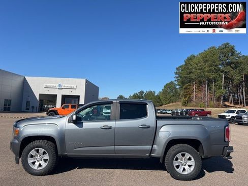 Used 2018 GMC Canyon SLE w/ SLE Convenience Package image 3