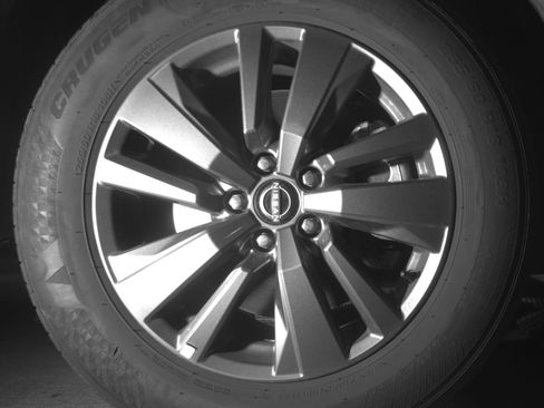 Used 2025 Nissan Pathfinder SV image 13