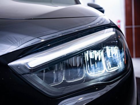 Certified 2025 Mercedes-Benz GLA 250 4MATIC image 15