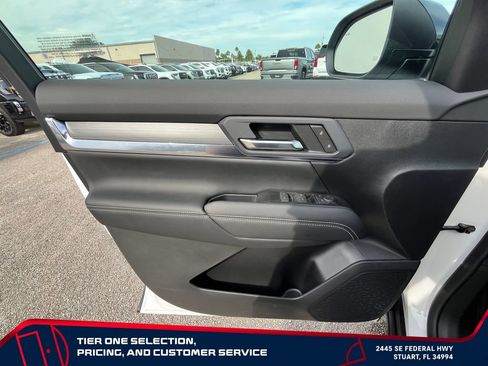 New 2027 GMC Terrain Elevation FWD image 23