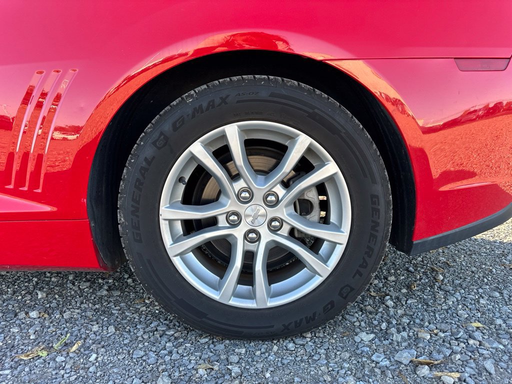 Used 2014 Chevrolet Camaro LT RWD image 4