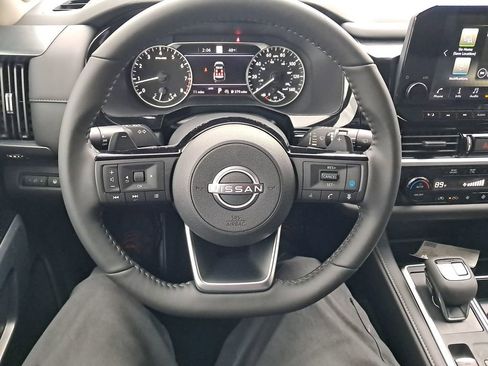 New 2025 Nissan Pathfinder SL w/ SL Premium Package image 14