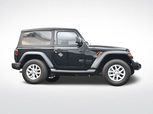 Used 2023 Jeep Wrangler Sport S image 29