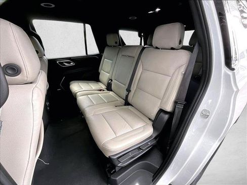 Used 2024 Chevrolet Tahoe LT RWD image 27