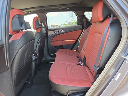 New 2026 Kia Sportage SX FWD image 6