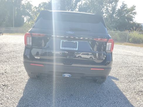 New 2026 Ford Explorer Active image 9