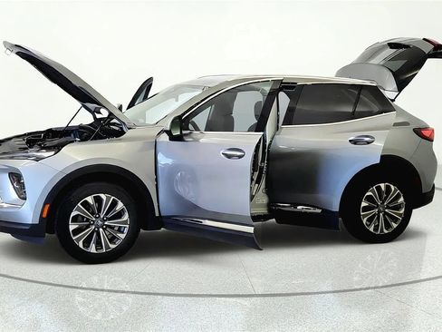 Used 2024 Buick Envision Preferred AWD/4WD image 9
