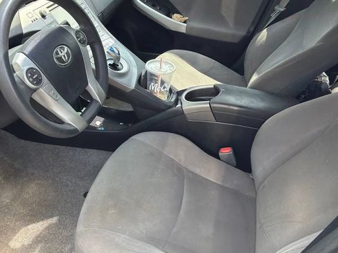 Used 2015 Toyota Prius Two FWD image 4