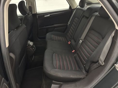 Used 2016 Ford Fusion SE image 30
