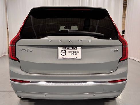 New 2026 Volvo XC90 T8 Plus w/ Protection Package Premier image 7