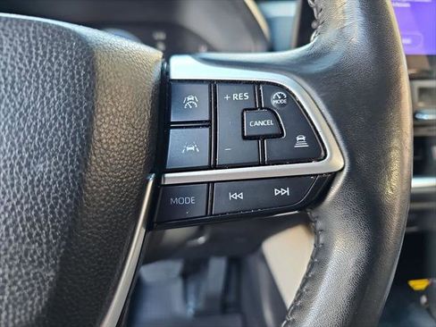 Certified 2025 Toyota Grand Highlander AWD Hybrid image 12