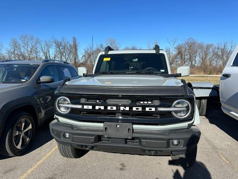 Used 2022 Ford Bronco Outer Banks image 14