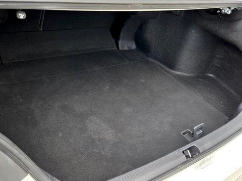 Used 2021 Toyota Camry XLE FWD image 13