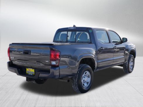 Used 2018 Toyota Tacoma SR image 7
