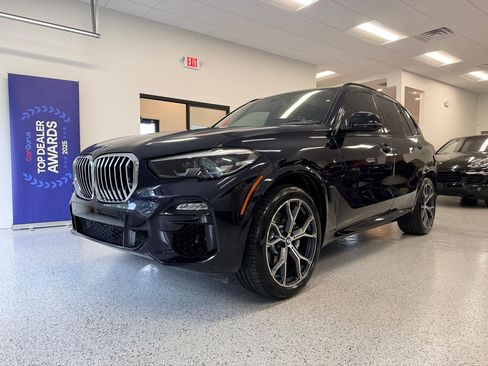 Used 2019 BMW X5 xDrive40i w/ M Sport Package AWD/4WD image 4