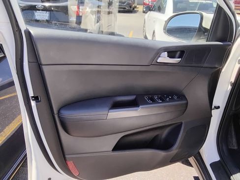 Used 2021 Kia Sportage LX FWD image 9