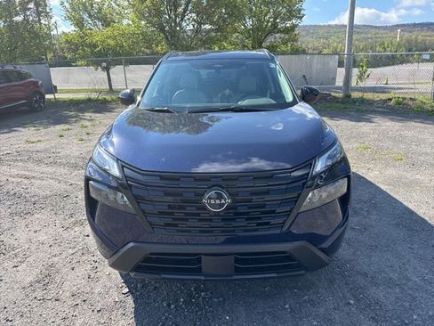 New 2026 Nissan Rogue SV AWD/4WD image 2