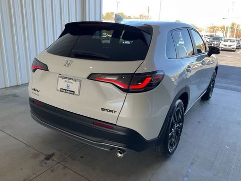 New 2026 Honda HR-V Sport image 23