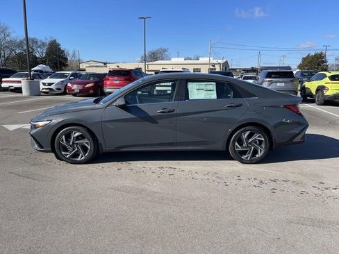 New 2026 Hyundai Elantra Limited image 2