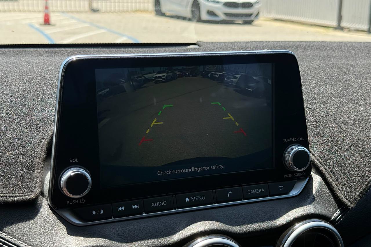 Used 2022 Nissan Sentra SV FWD image 13