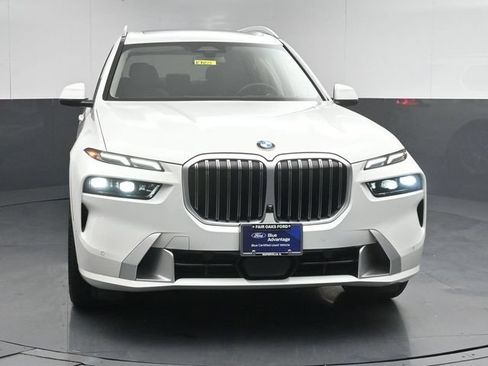 Used 2023 BMW X7 xDrive40i AWD/4WD image 2
