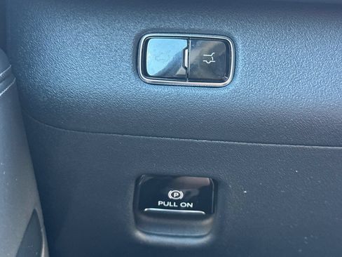 Used 2025 Lincoln Navigator Reserve AWD/4WD image 32