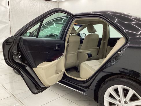 Used 2014 Toyota Camry XLE image 24
