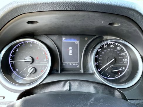 Used 2018 Toyota Camry SE image 13