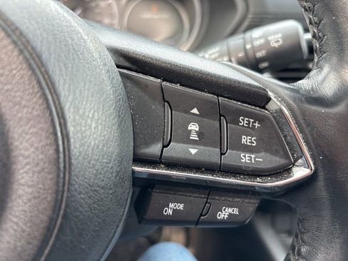 Used 2018 MAZDA CX-5 Touring w/ Preferred Equipment Package image 17