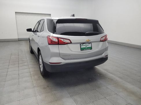 Used 2021 Chevrolet Equinox LS w/ LS Convenience Package FWD image 5
