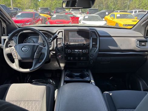 Used 2024 Nissan Titan SV w/ SV Bronze Edition Package image 12