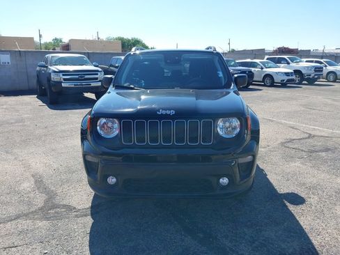 Used 2023 Jeep Renegade Latitude w/ Sun & Fun Group AWD/4WD image 1