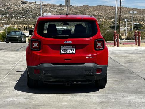 Used 2020 Jeep Renegade Sport FWD image 6