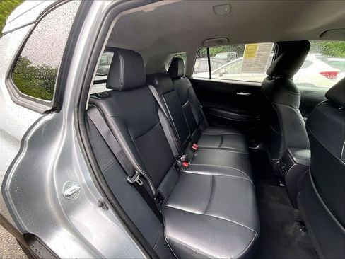 Certified 2025 Toyota Corolla Cross XLE AWD/4WD image 16