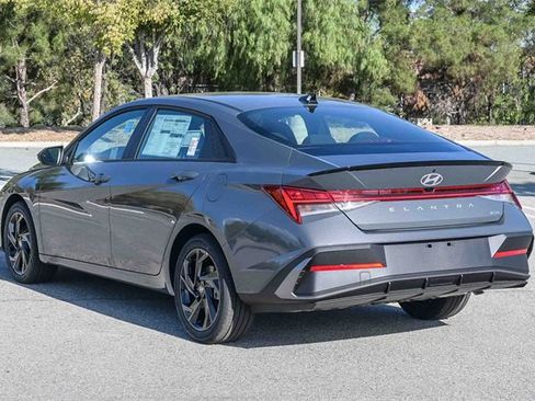 New 2026 Hyundai Elantra Sport image 8
