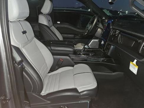 Used 2023 Ford F150 Lightning Platinum image 6